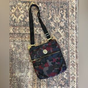 Baggallini Hanover Crossbody bag LIKE NEW